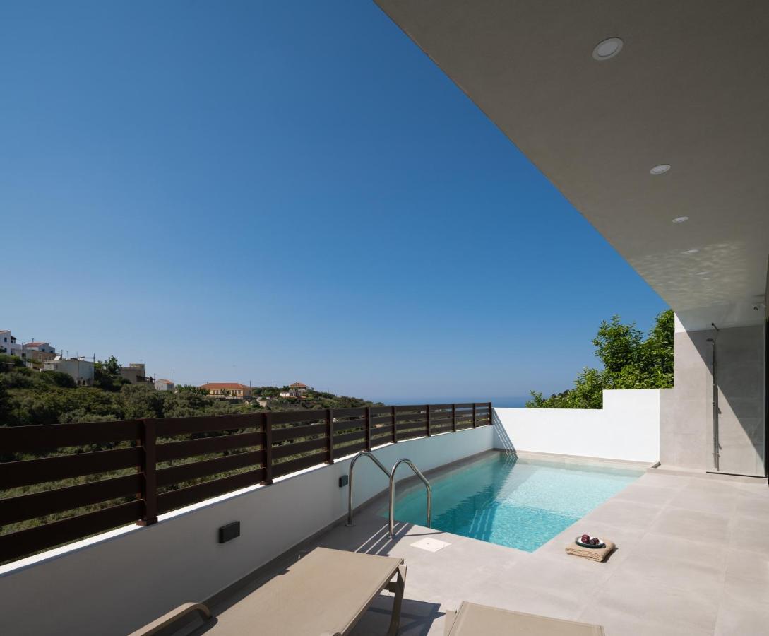 O-Cyanea Villa With Heated Pool Kournas Exterior photo